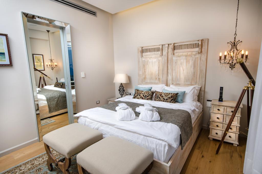 Chateau Glili (Adults Only) Safed Bilik gambar